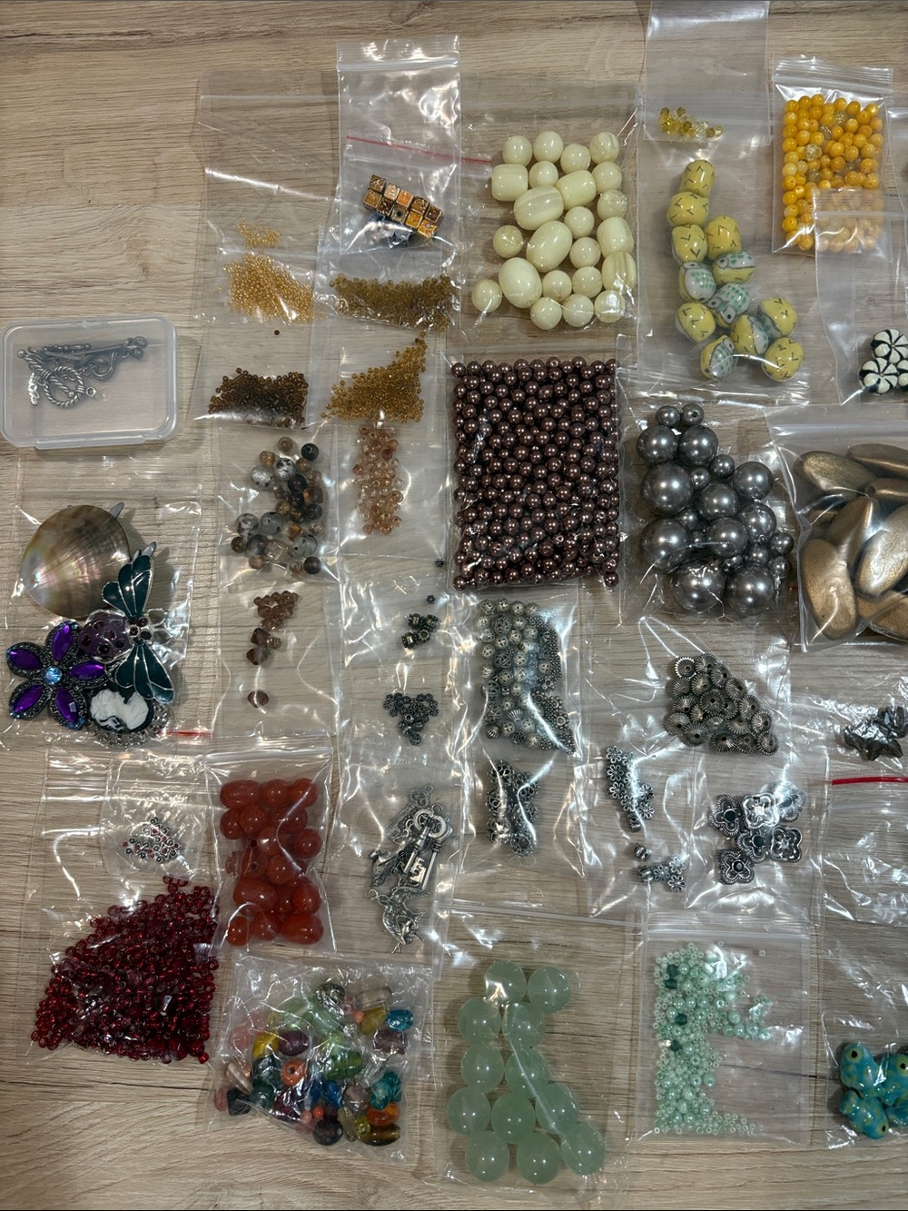 BEADS || random assortment of beads for jewelry making - Picture 6 of 12